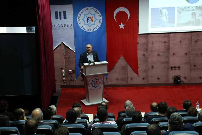 ALKÜ’DE SÜRDÜRÜLEBİLİR TURİZM KONUŞULDU