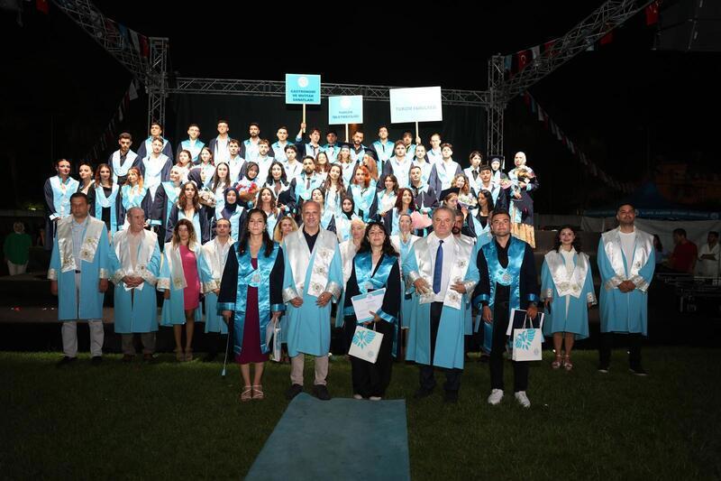 Alanya Alaaddin Keykubat Üniversitesi 2023-2024 Akademik Yılı Mezuniyet Töreni Gerçekleşmiştir.